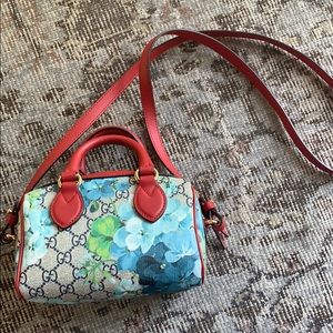 Gucci Bloom mini crossbody bag